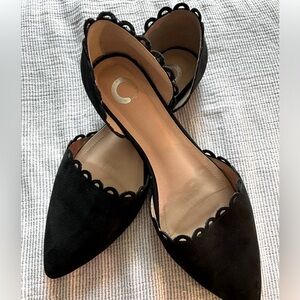 Journee Collection Jezlin Black Flats Size 10 Scalloped Trim Pointed Toe